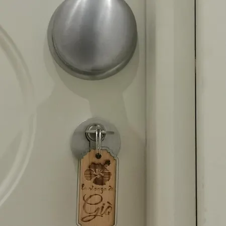 Le Stanze Di Eli E Gio 3* كاستيلاّماري دي ستا